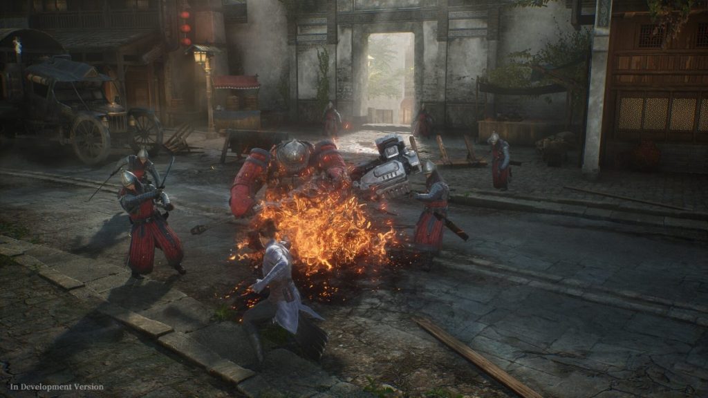 Un groupe de guerriers en armure combat une créature massive, produisant des éclaboussures de feu dans une rue animée, avec des bâtiments traditionnels en arrière-plan.