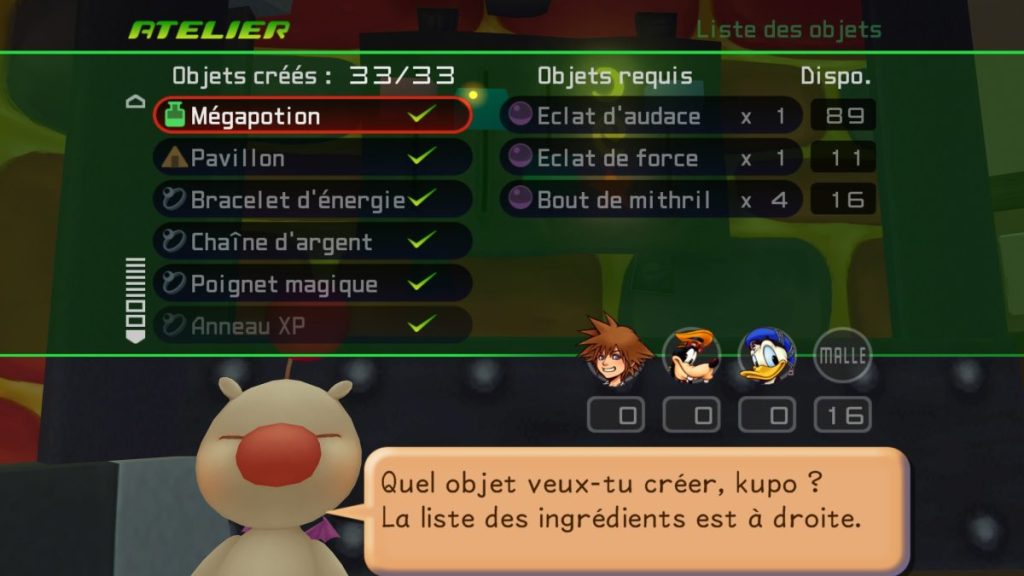 Interface de création d'objets dans un jeu vidéo, affichant une liste d'objets crées et les ingrédients nécessaires, avec un personnage de type Moogle et des personnages de jeux vidéo au bas de l'écran.